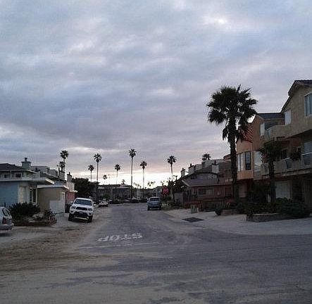 Distance from sand to restaurants