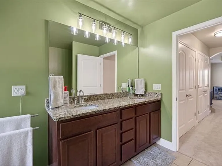 221 Allenbrooke Dr — Photo 30