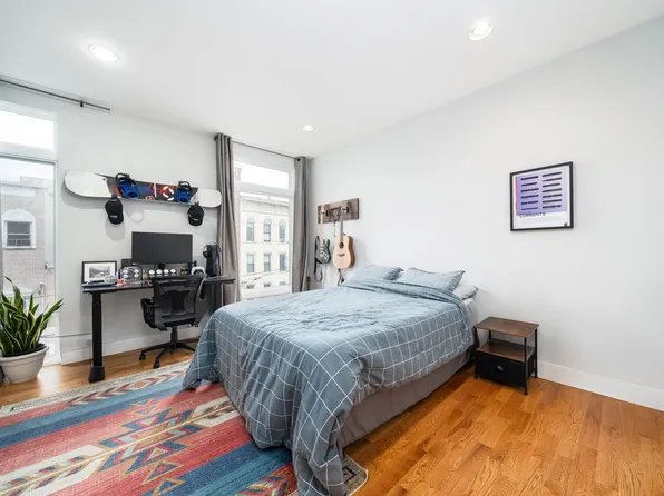 516 Monroe Street image 2 of 13