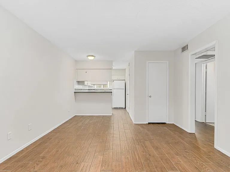 4538 Byers Ave #10 — Photo 2