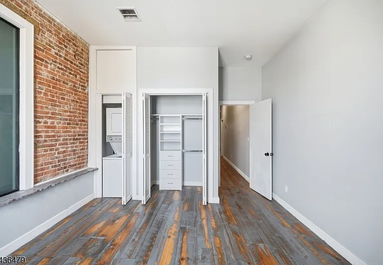 180 Spring St #304 — Photo 21