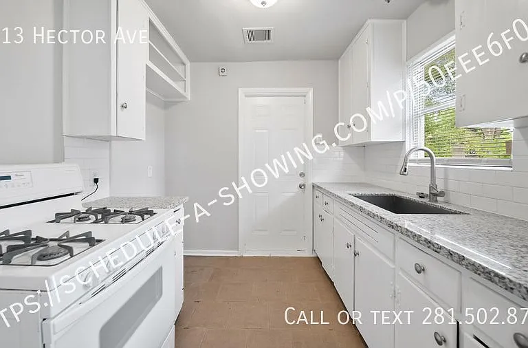 1213 Hector Ave — Photo 4