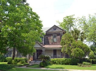 202 W Stayton Ave, Victoria, TX 77901