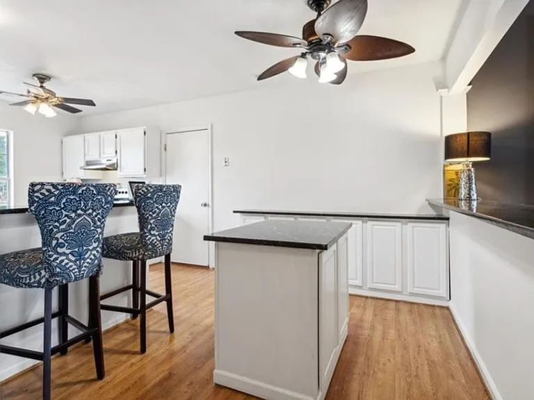 1246 Woods Way — Photo 8
