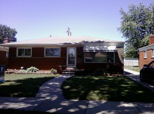 24811 Teppert Ave, Eastpointe, MI 48021