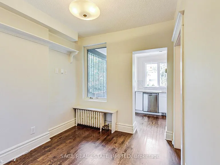 46 Alberta Ave — Photo 13