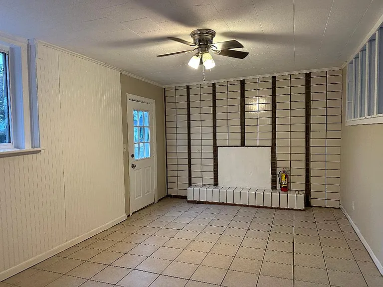 4833 Peachcreek Ln — Photo 4