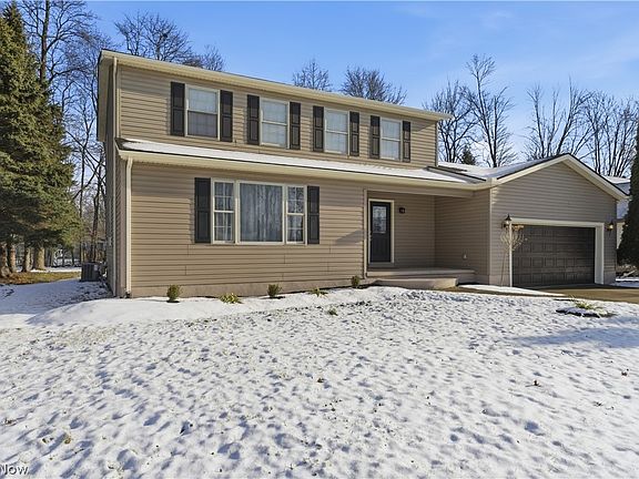 2nd image of 675 Meadowlark Rd