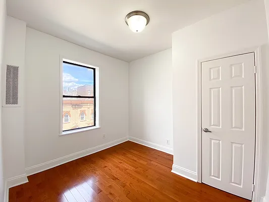 Rented by Shamco Management Corp | media 8