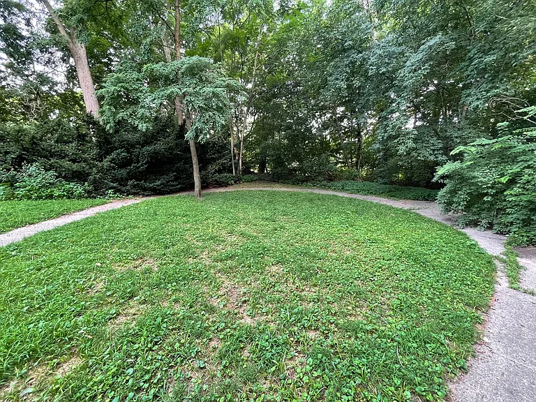 Varsity Management - 800 W. Huron — Photo 15
