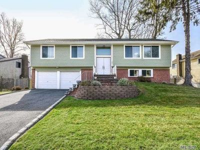 236 Walnut Rd, Glen Cove, NY, 11542