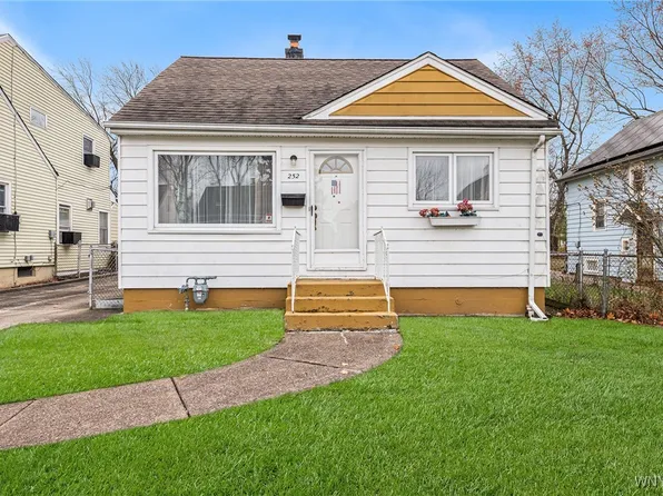252 Heath St, Buffalo, NY 14214
