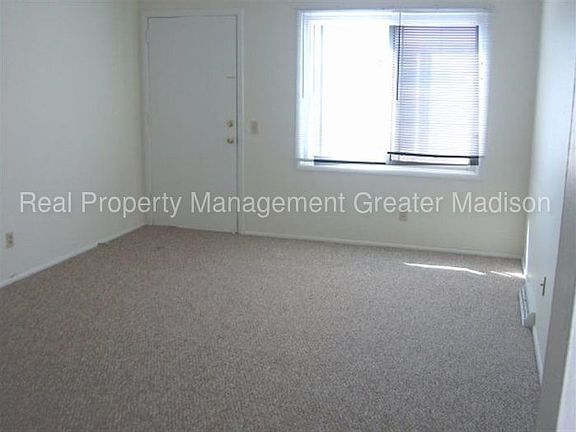 5th image of 2601 Scofield St