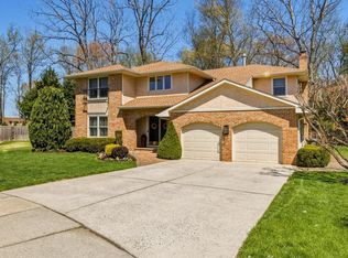 8 Rothschild Ct, Woodbury, NJ