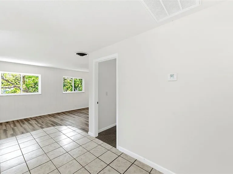 5136 68th St N #B — Photo 14