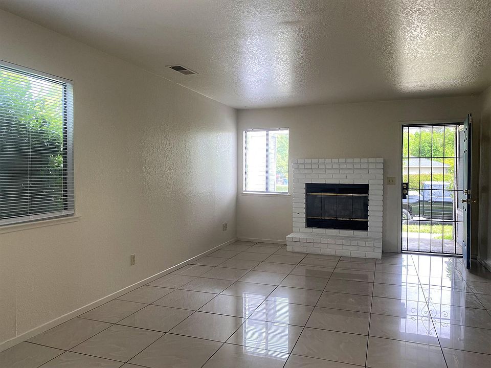 1312 Loughborough Dr Merced, CA, 95348 Apartments for Rent Zillow