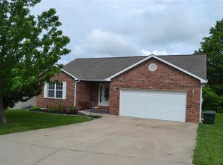 1802 Maxwell St, Rolla, MO 65401