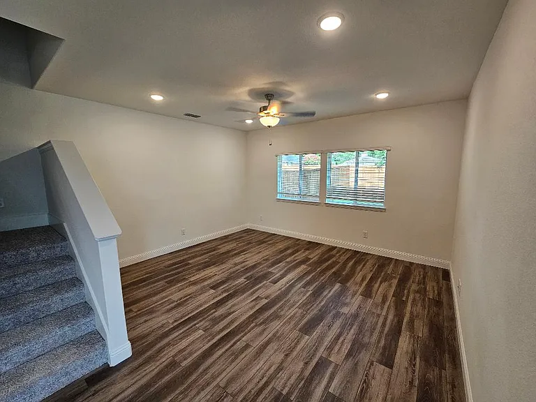 202 Griffith Dr — Photo 4