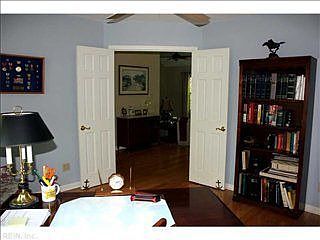 3rd image of 104 Loxley Ln