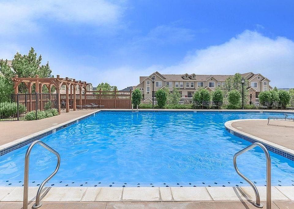 Pool on site and bbq area