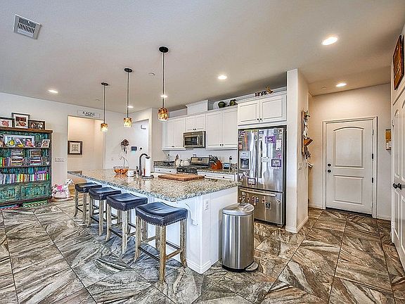 3rd image of 31436 Gavino Ct