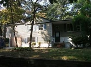 11 Garden Rd, Sound Beach, NY 11789