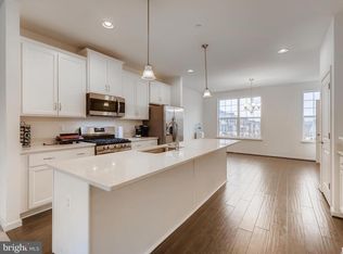 146 Ironwood Ct, Rosedale, MD 21237