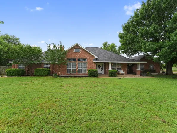302 Thorntree Dr, Ovilla, TX 75154