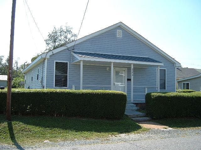 1st image of 223 Payne St
