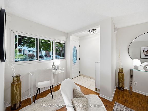 3rd image of 25 Batavia Ave