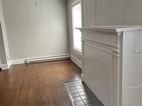 2nd image of 149 Richmond Ave #B
