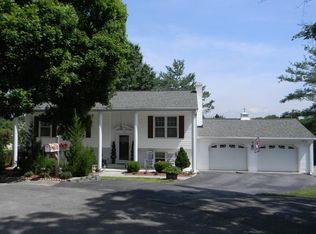 4054 Southwick Cir, Roanoke, VA 24018