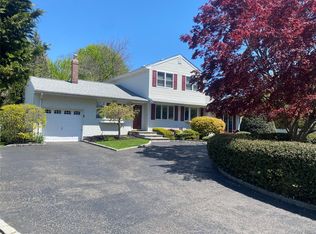 303 Timberpoint Rd, East Islip, NY 11730