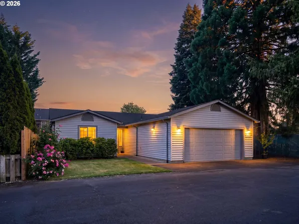 520 E Melody Ln, Newberg, OR 97132