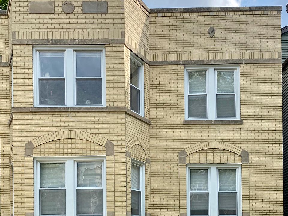 classic Chicago brick with all new windows