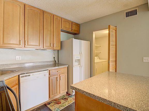 4th image of 602 Sea Pine Way APT D1