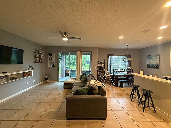 3rd image of 763 Battersea Dr