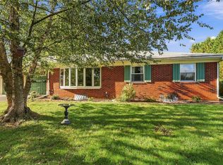 3071 Mosser Dr, Allentown, PA 18103