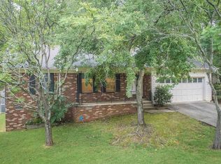 2120 Pear Orchard Dr, Little Rock, AR 72211