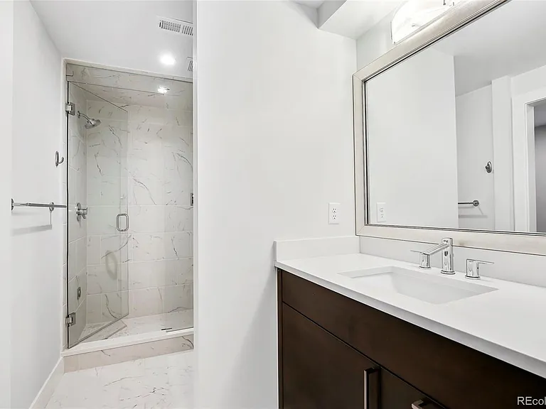 427 Milwaukee St — Photo 36