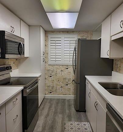 2nd image of 900 8th Ave S #204