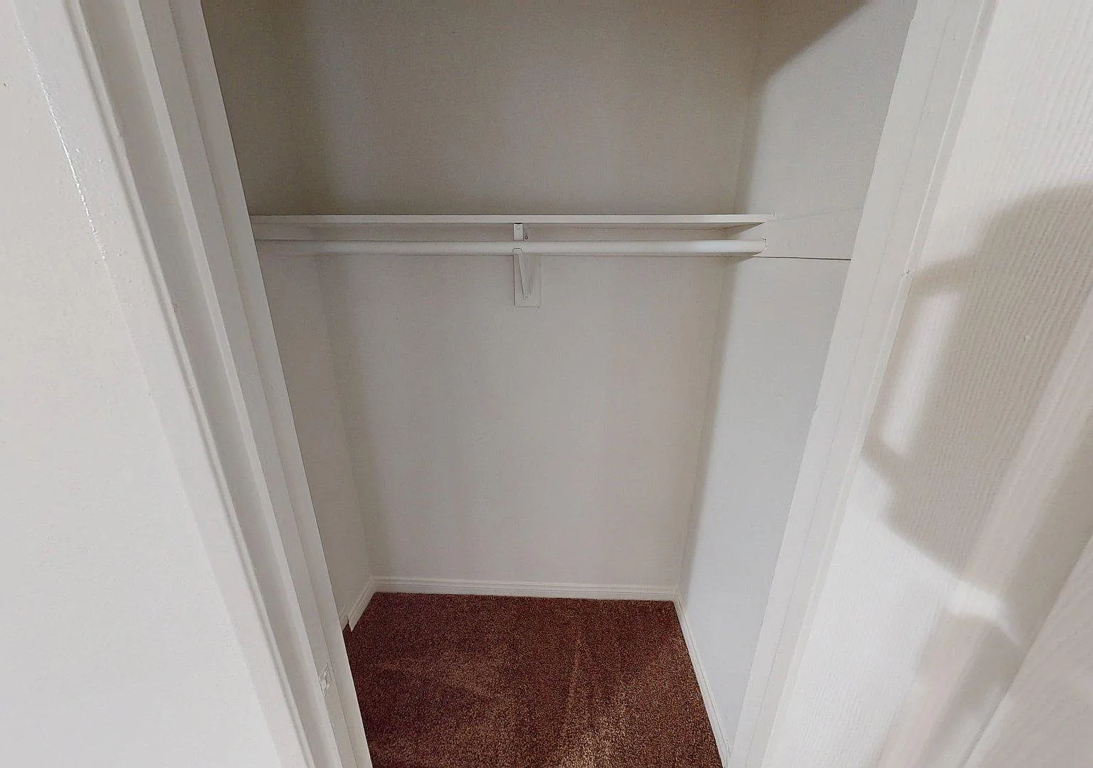Sonoma Apartments — Photo 4