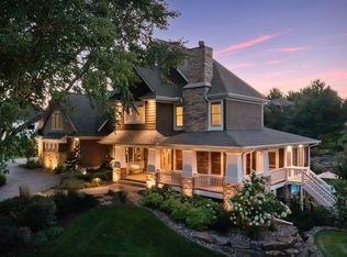 346 Lindsay Rd, Hudson, WI 54016