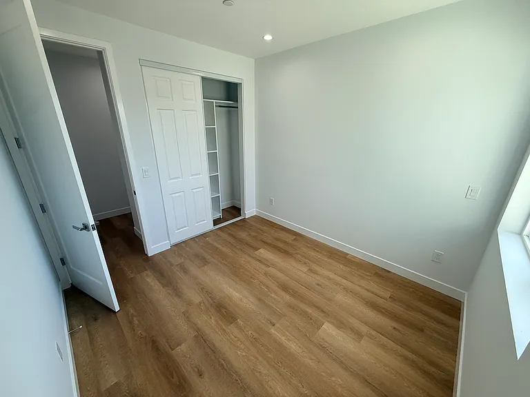 3555 E Green St — Photo 9
