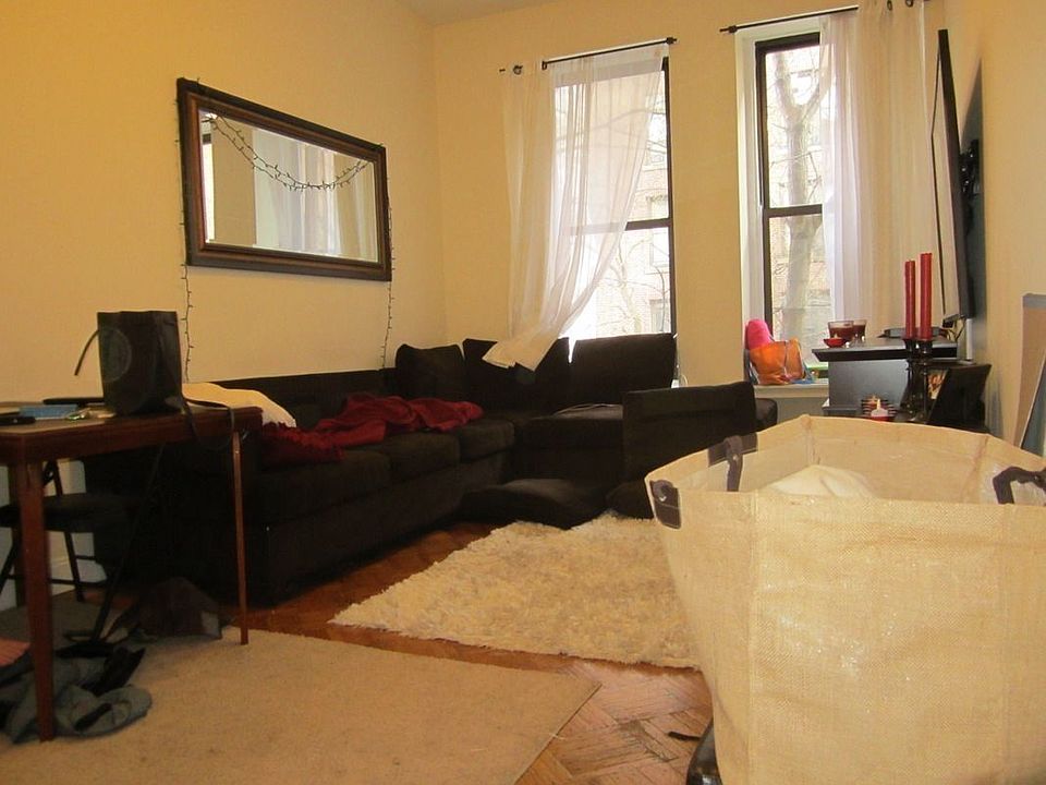 1st image of 113 W 70th St APT 3