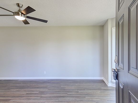 3rd image of 1076 Biltmore Pl
