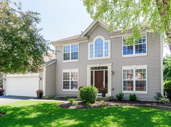 428 Oak Grove Cir, Wauconda, IL 60084