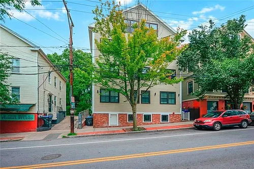 298 Wickenden St Photo 1