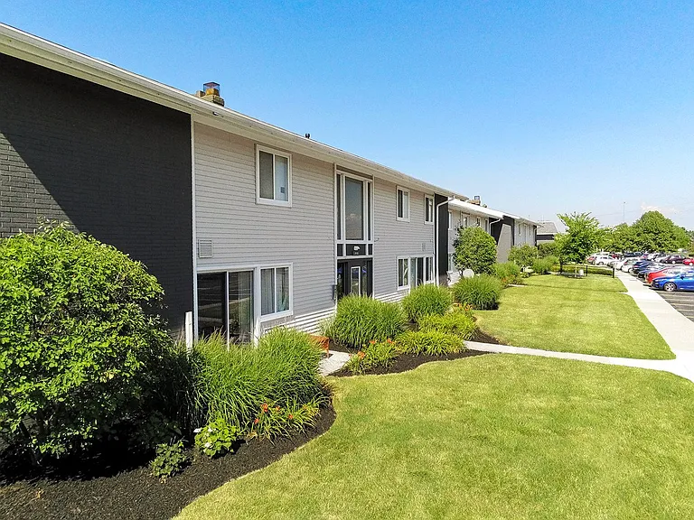 Pepperwood Townhomes & Gardens — Photo 6