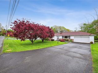 8 Channing Rd, Trumbull, CT 06611